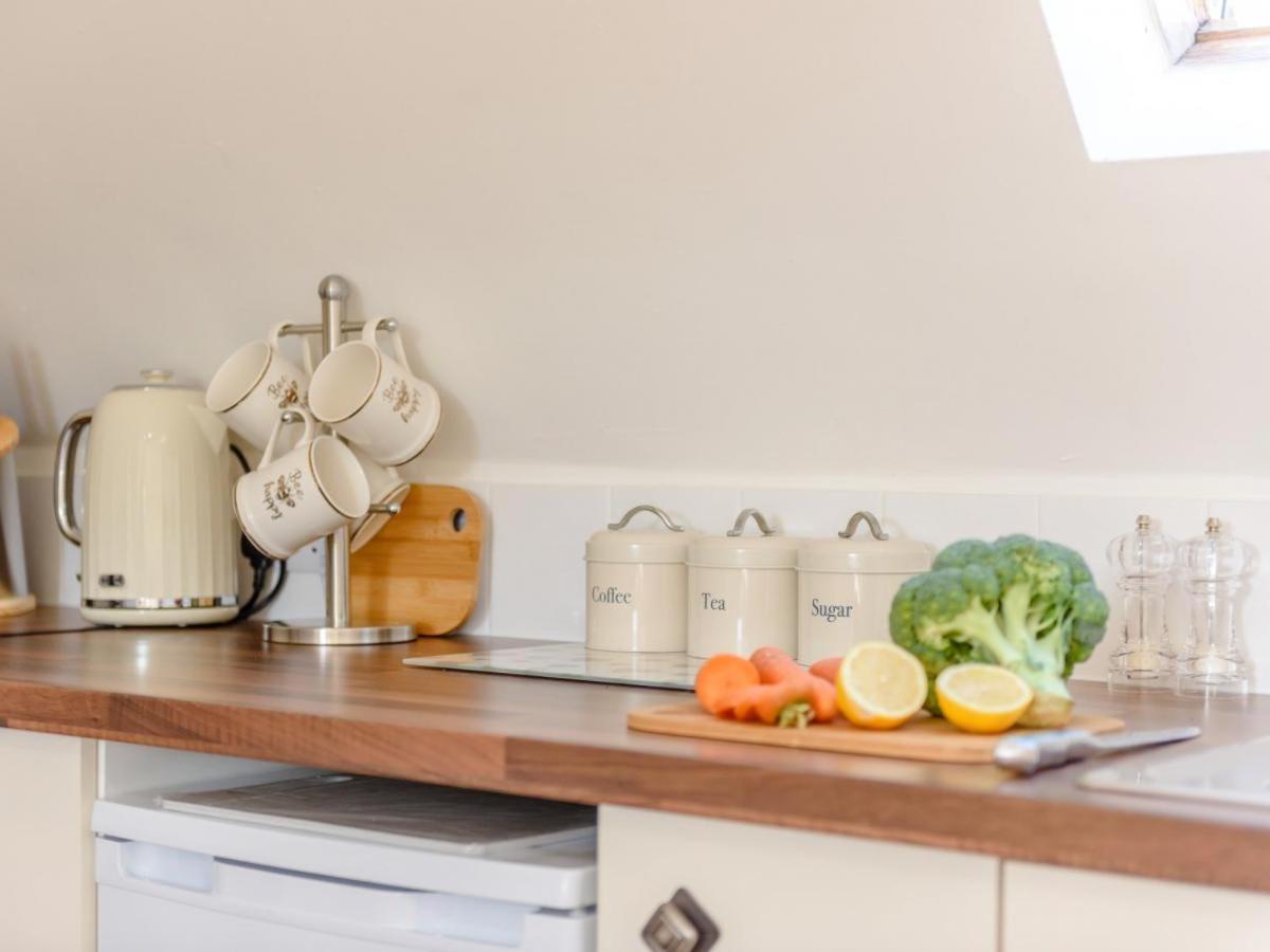 Waters Edge Apartment Ystradgynlais Екстериор снимка