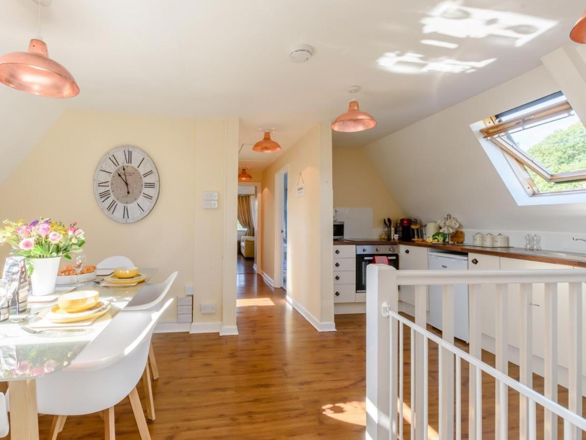 Waters Edge Apartment Ystradgynlais Екстериор снимка