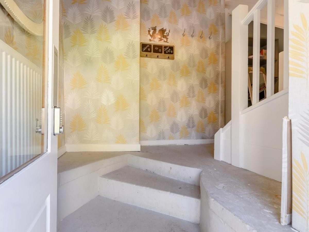 Waters Edge Apartment Ystradgynlais Екстериор снимка